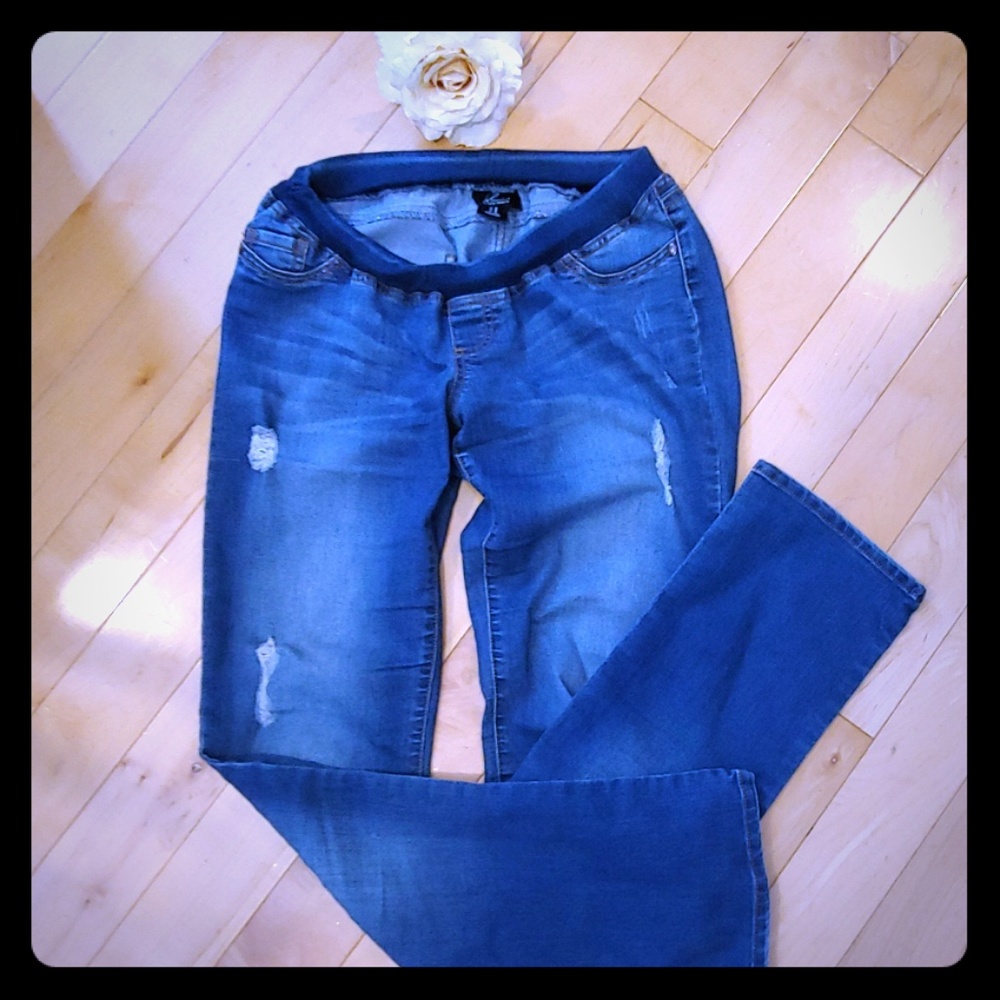 Maternity Low Waist Distressed Jeans